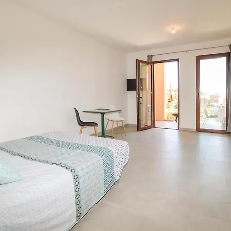 Appartement Beautiful In With Kitchen *